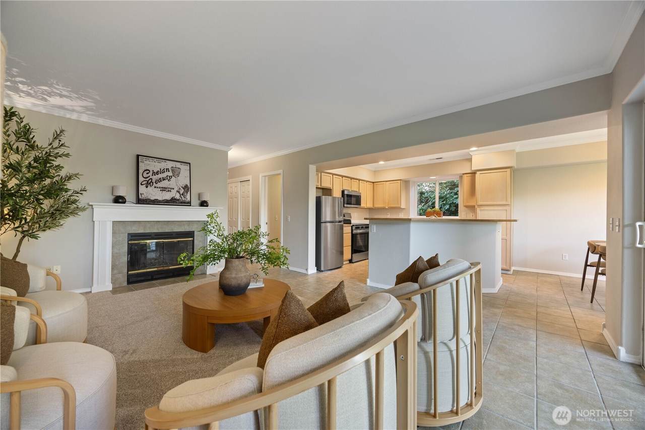 2307 Woodin Avenue - Photo 1