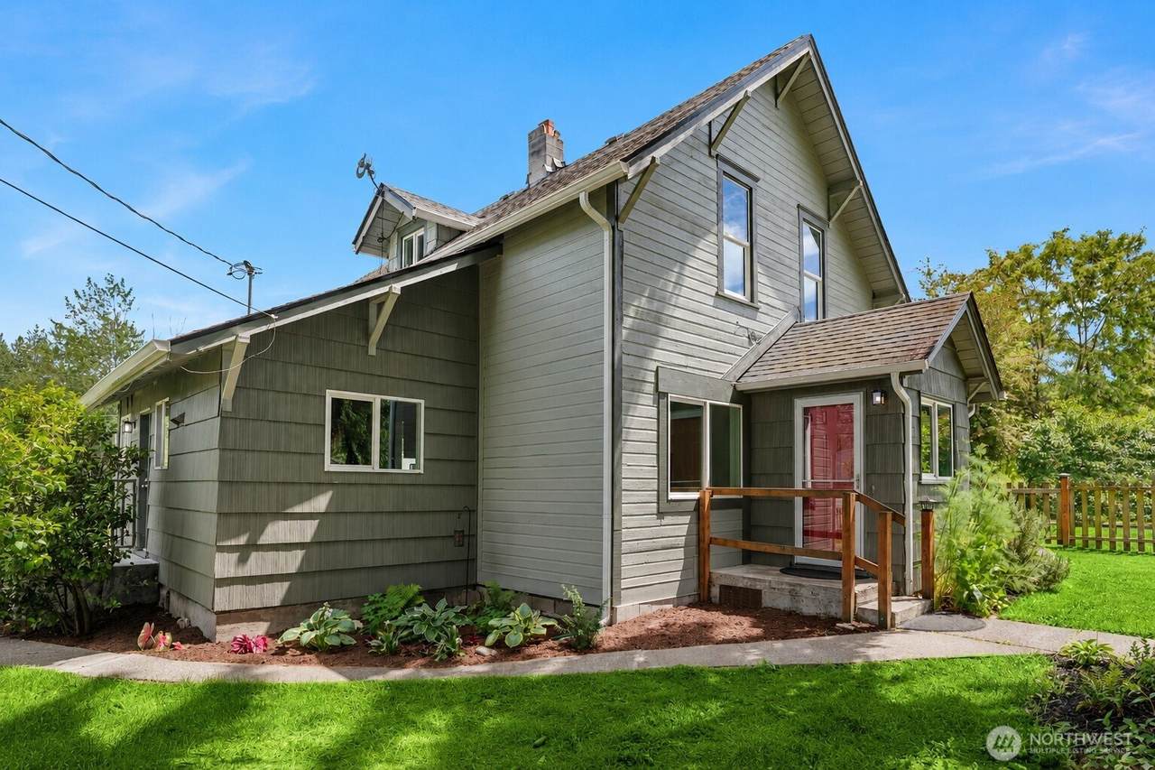 22203 117th Avenue - Photo 1