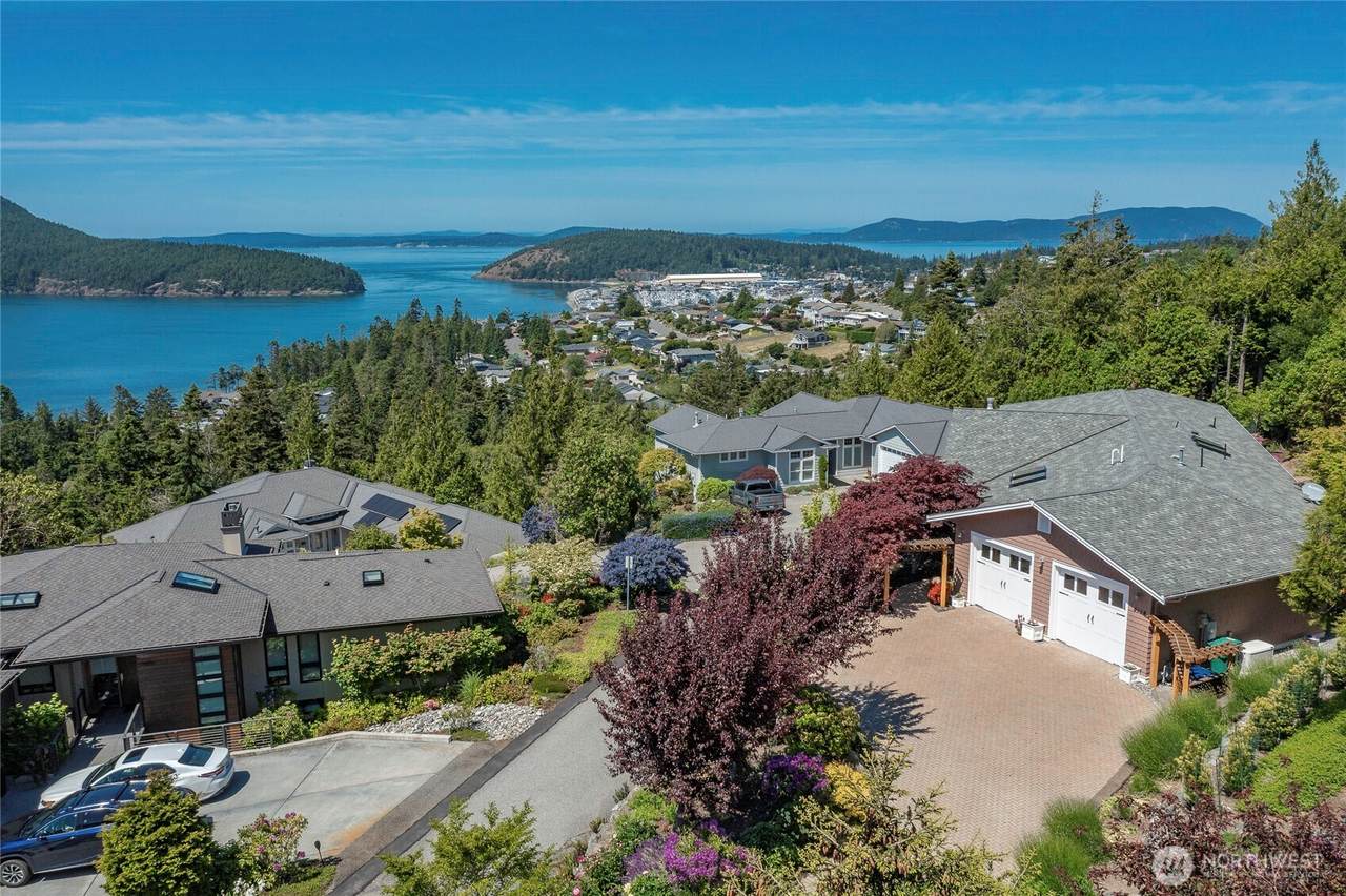 4114 Ellisport Place - Photo 1