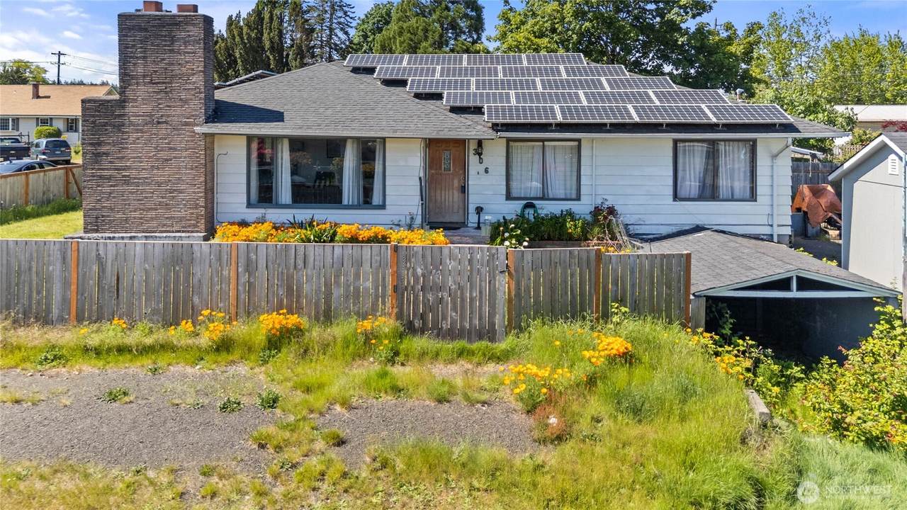 306 I Street - Photo 1