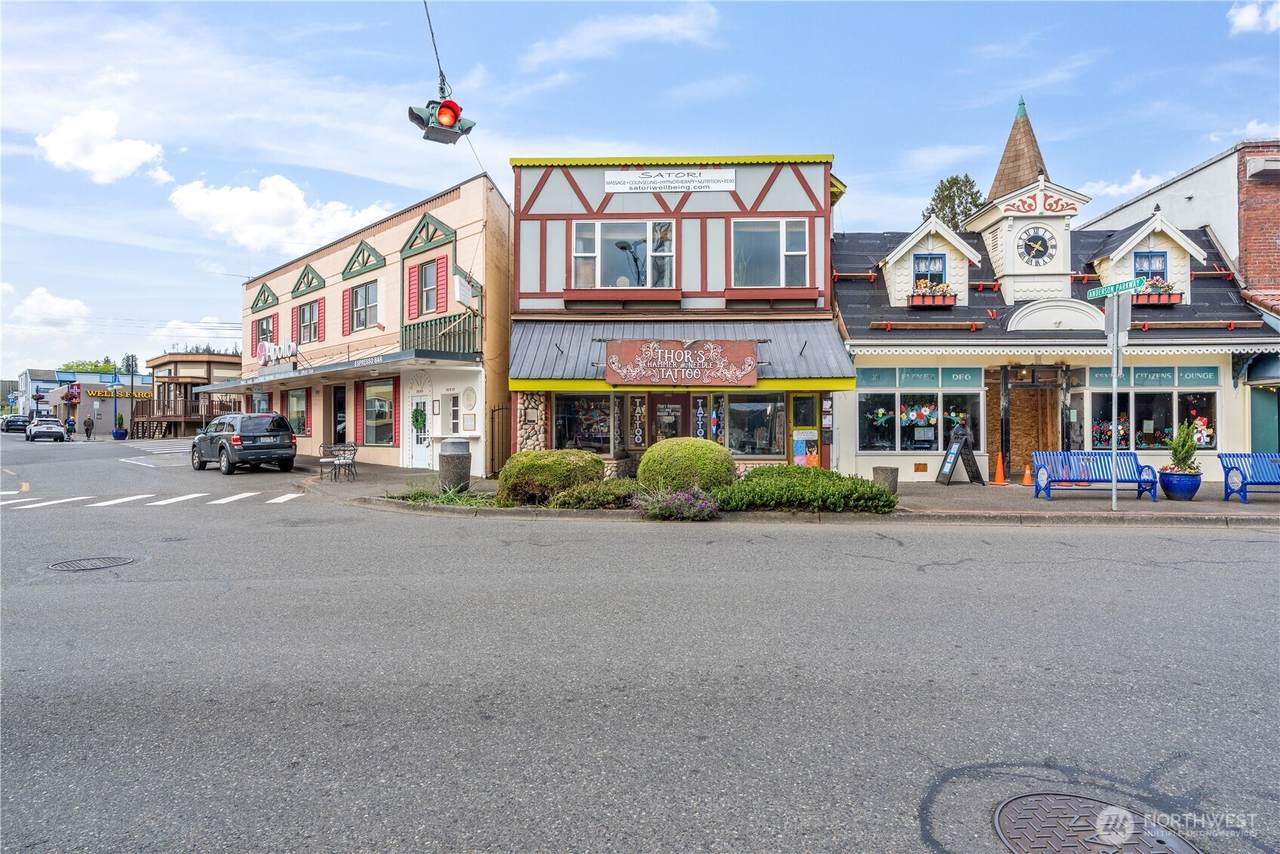 18978 Front Street - Photo 1
