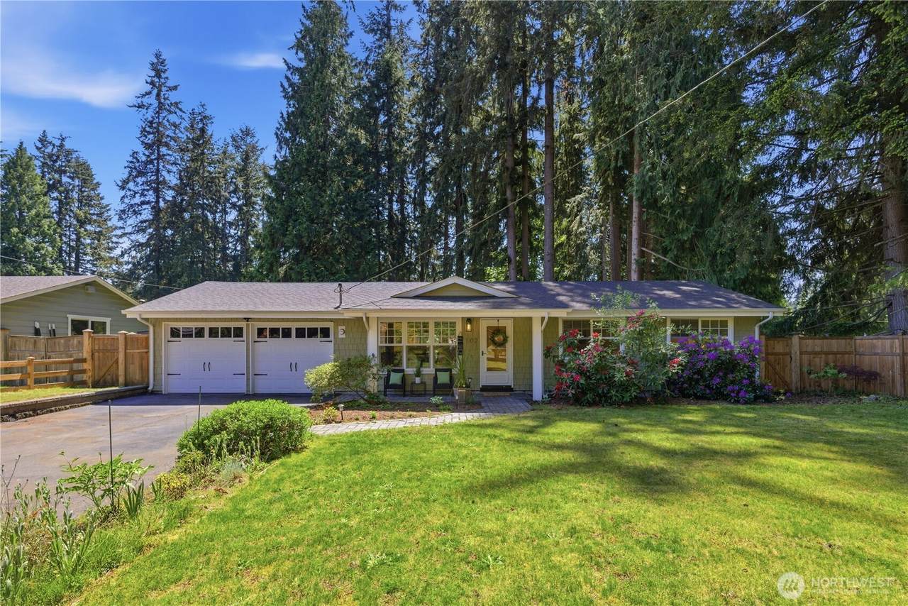 102 137th St Sw - Photo 1