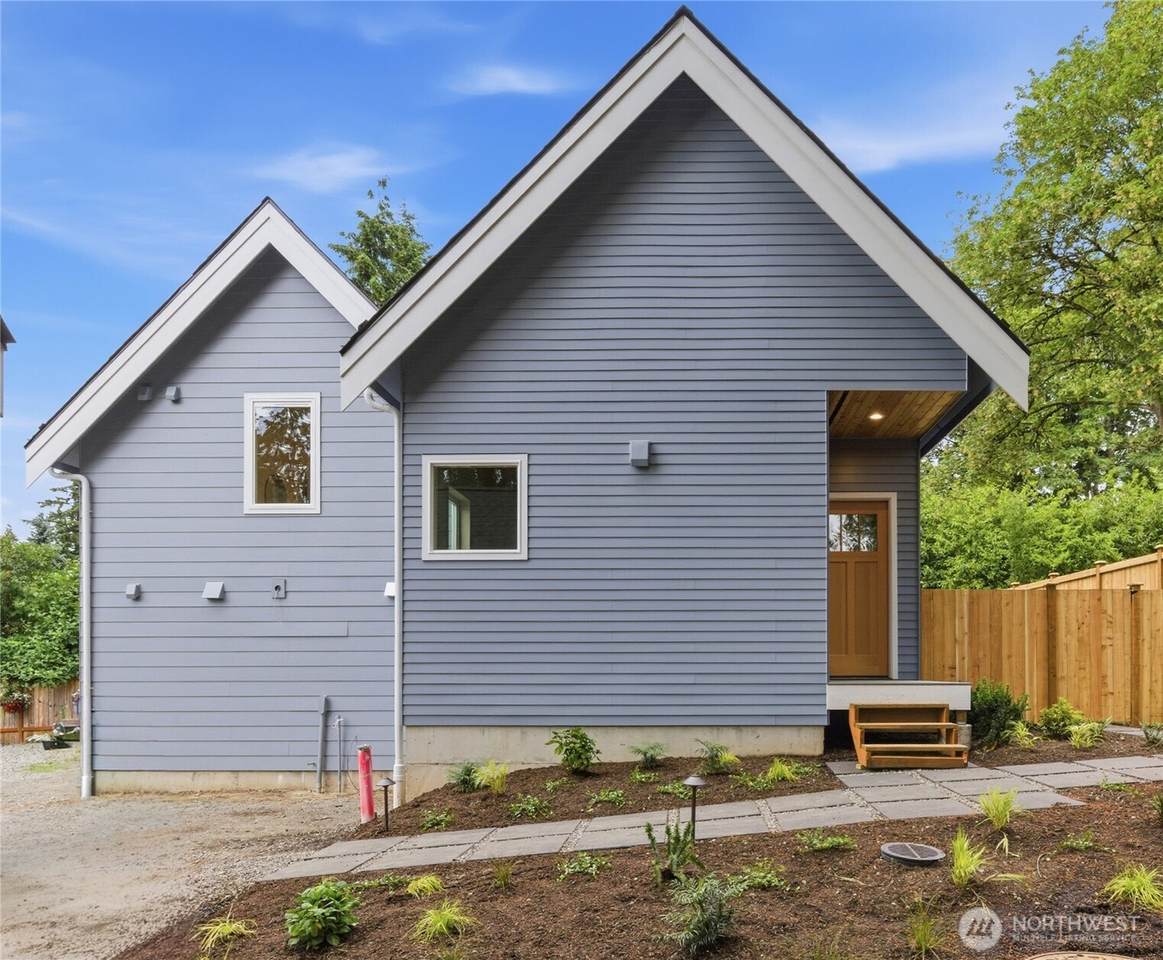 11737 40th Avenue - Photo 1