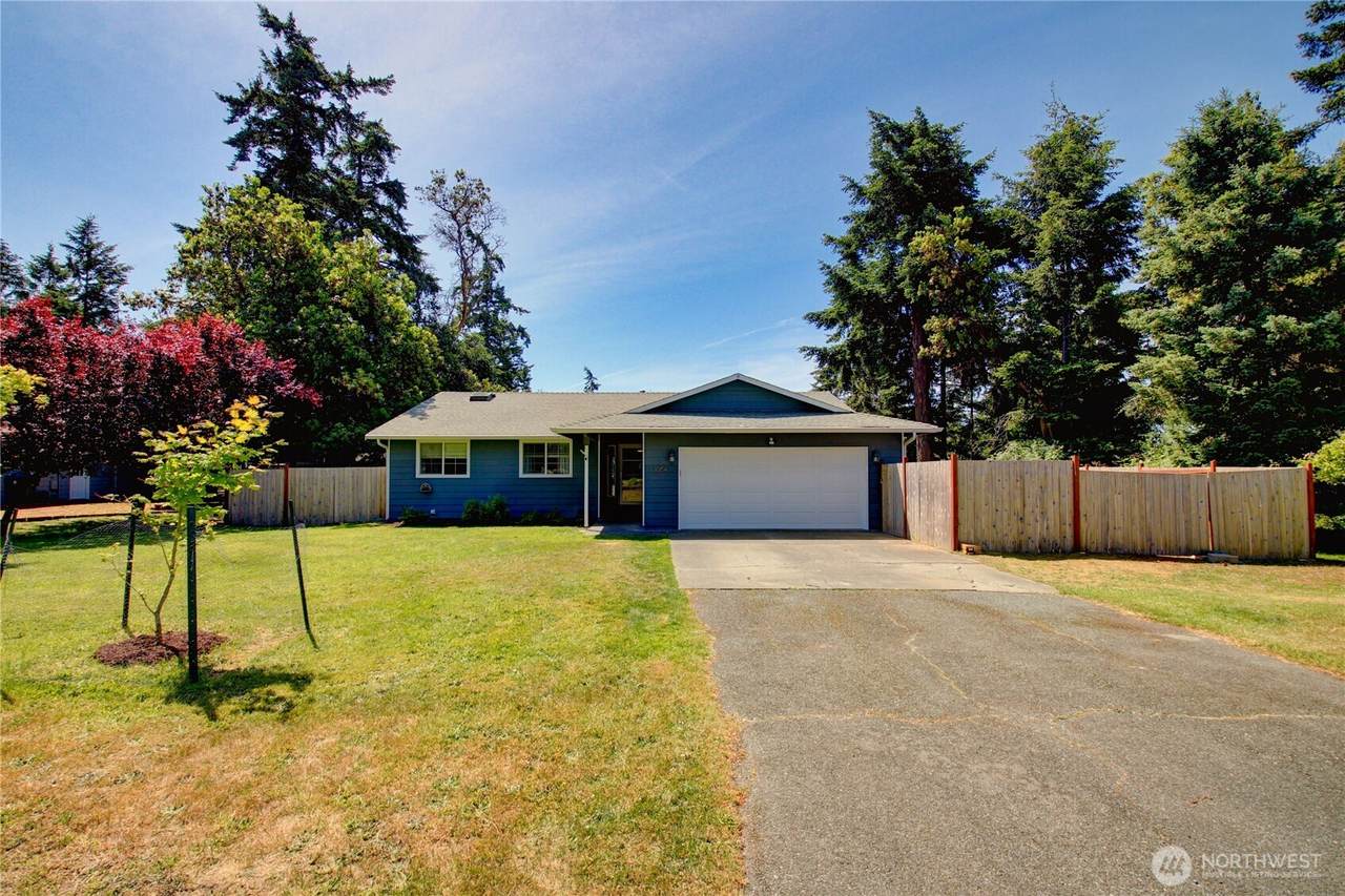 1054 Pennington Loop - Photo 1