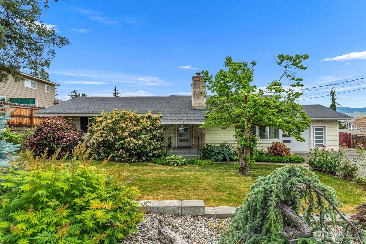 555 15th Street - Photo 1