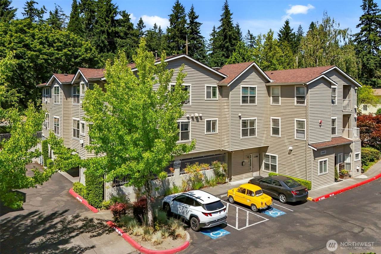 20800 72nd Avenue - Photo 1