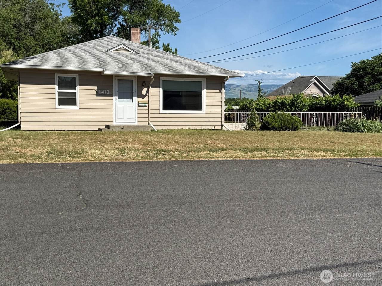 1413 Central Avenue - Photo 1