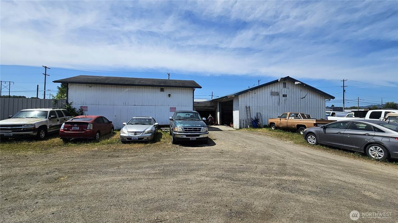 1351 Alabama Street - Photo 1