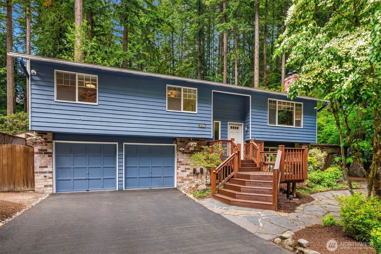 17536 156th Street - Photo 1