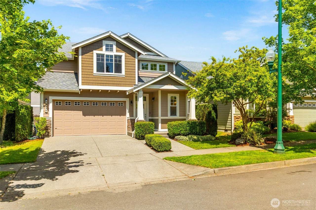 2124 Lakewood Drive - Photo 1