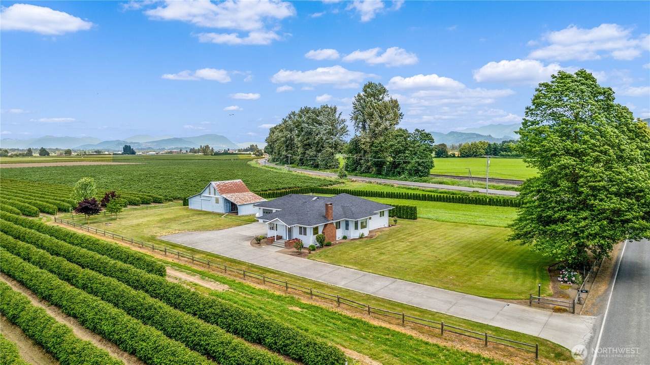 3084 Lindsay Road - Photo 1