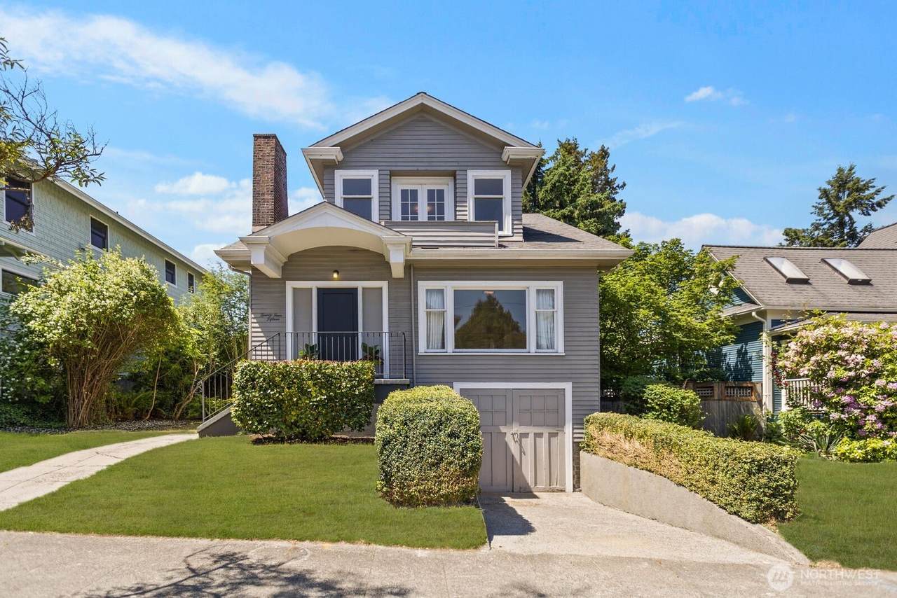 2415 Queen Anne Avenue - Photo 1