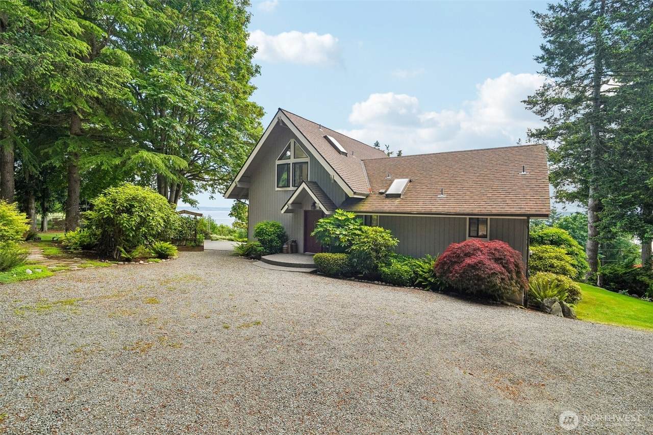 4181 Eagle Ridge Drive - Photo 1