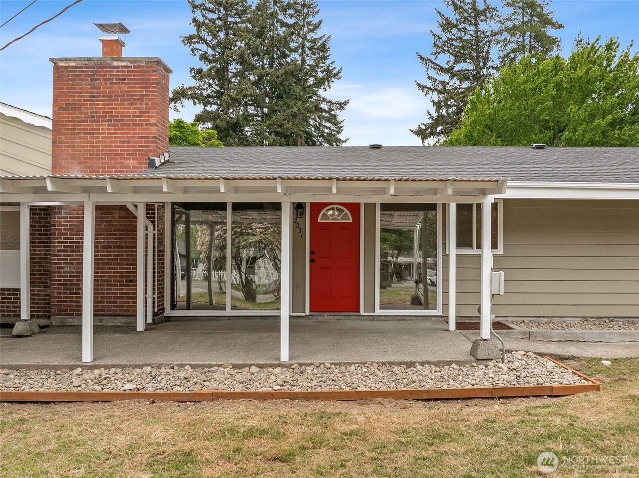 2231 Eastview Avenue - Photo 1
