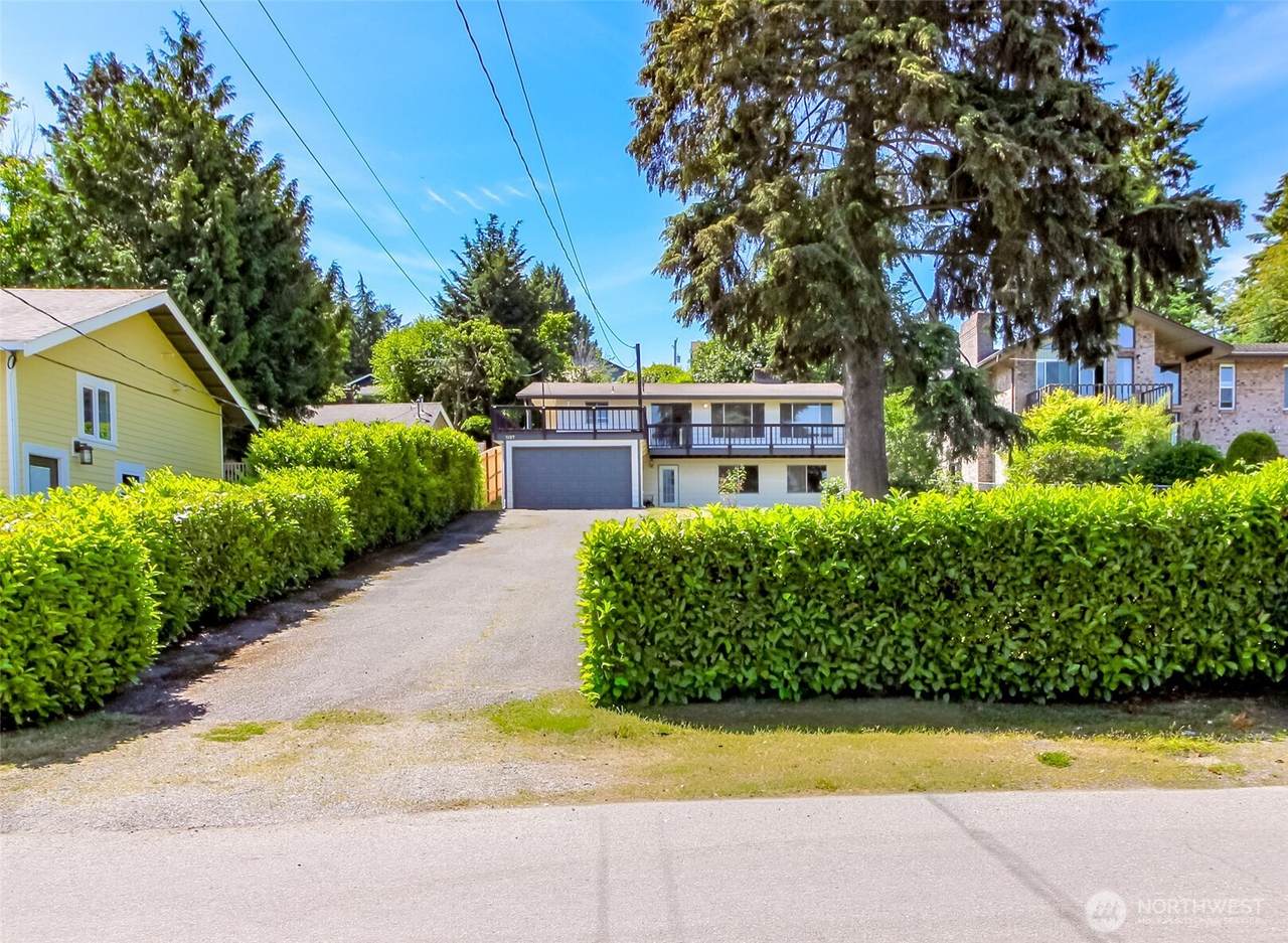 5127 Hazel Street - Photo 1