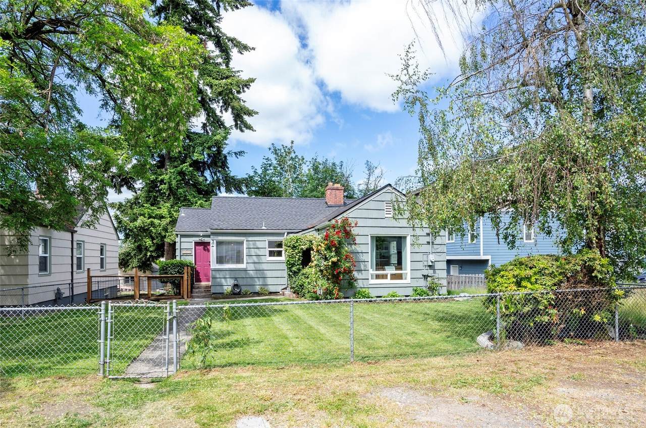 8026 Bell Street - Photo 1