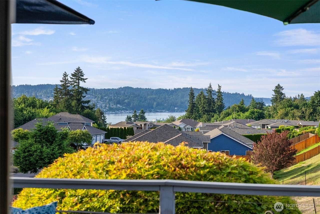 650 Medallion Place - Photo 1