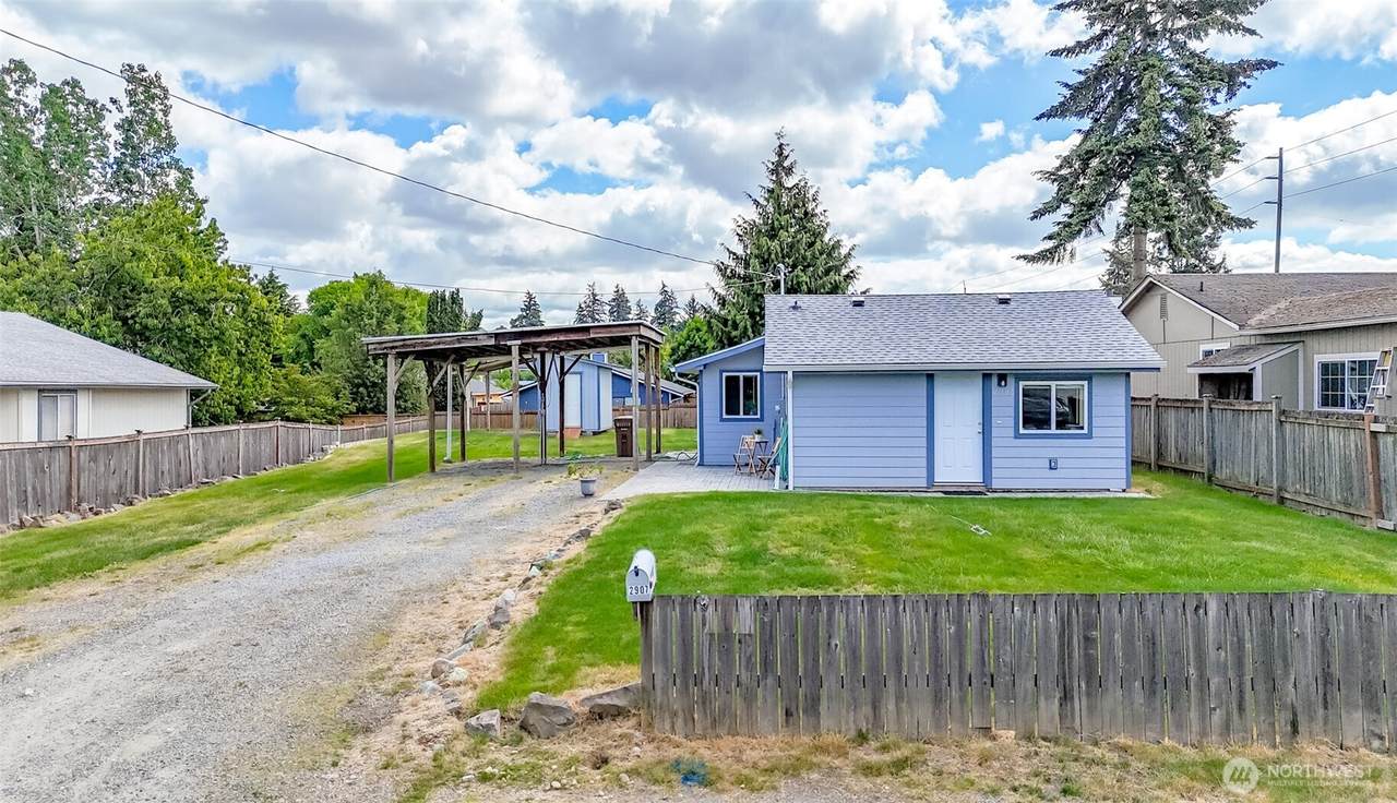 2907 57th Avenue - Photo 1