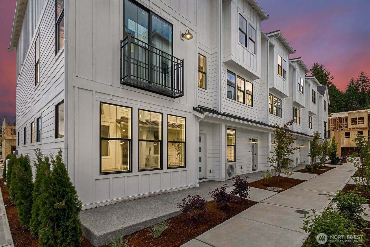 12091 127th Avenue Ct - Photo 1