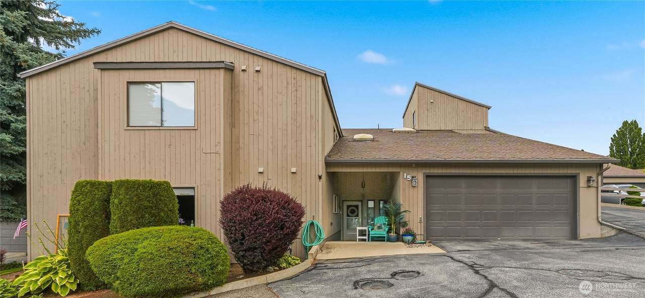 225 19th Street - Photo 1