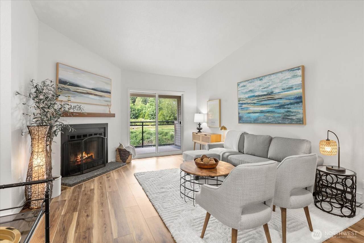 10822 Riverside Drive - Photo 1