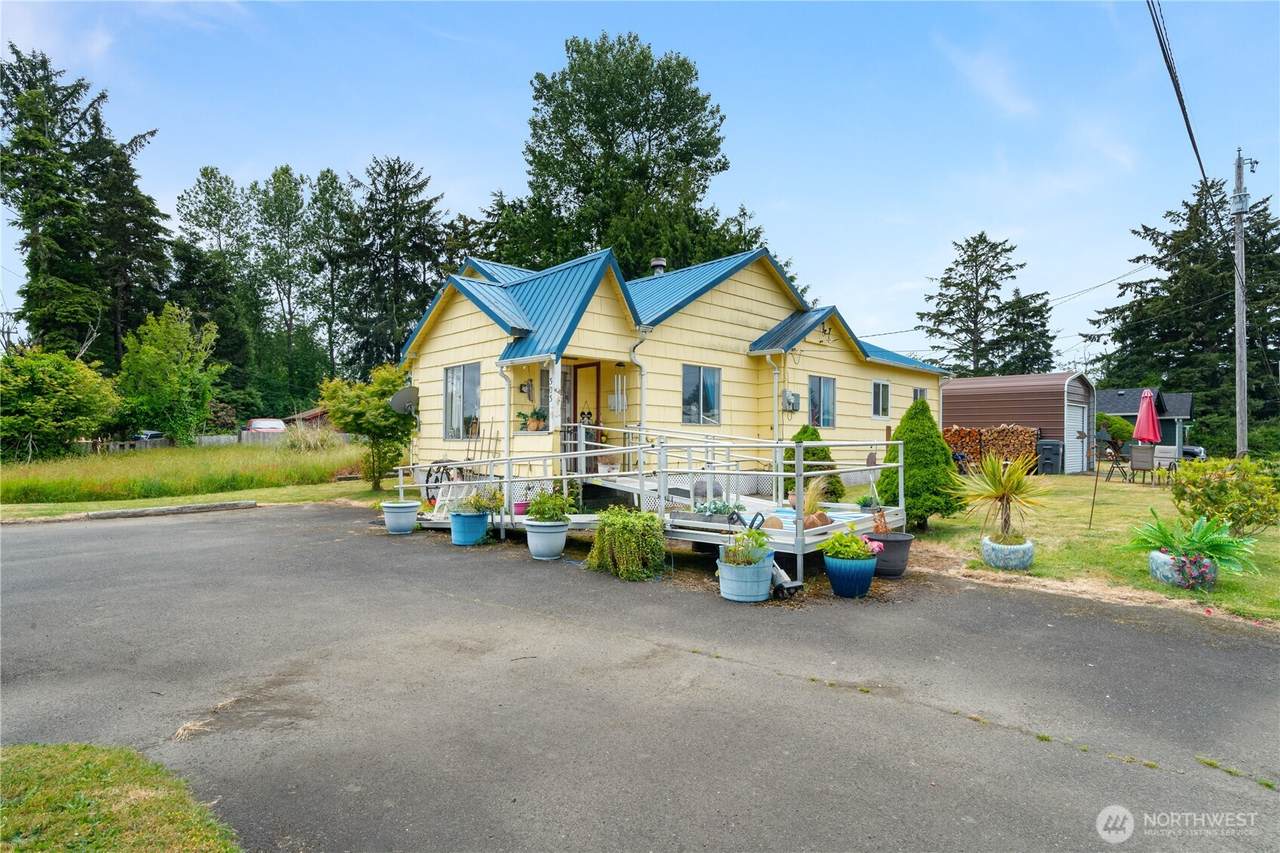 303 Forrest Street - Photo 1