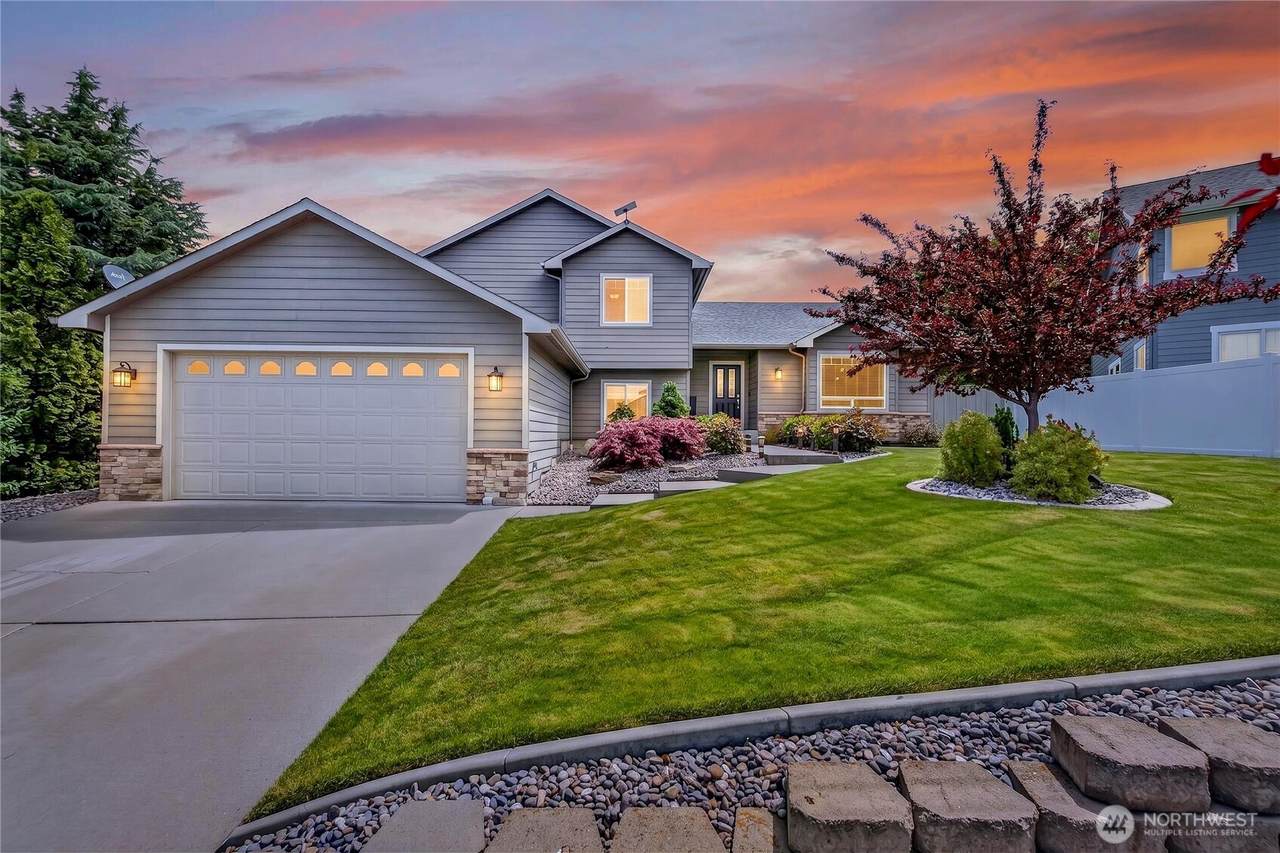 1453 Copper Loop - Photo 1