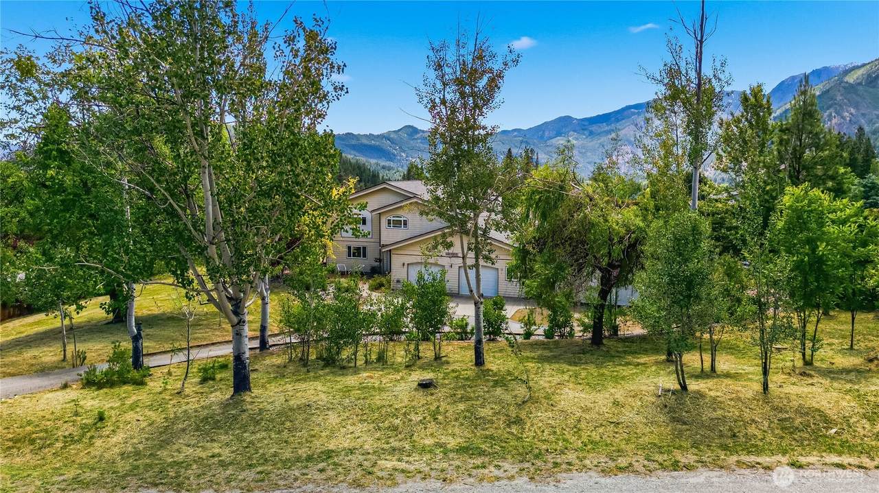 10735 Titus Road - Photo 1