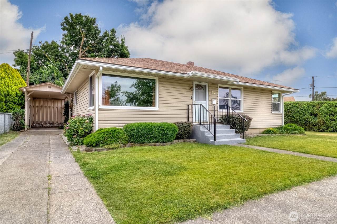 12 Francis Drive - Photo 1