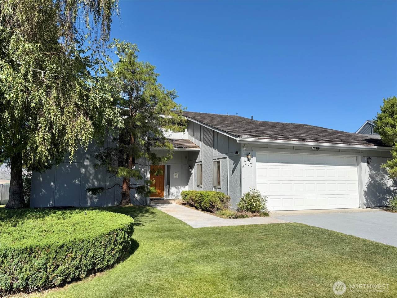 717 N Golf Course Drive - Photo 1