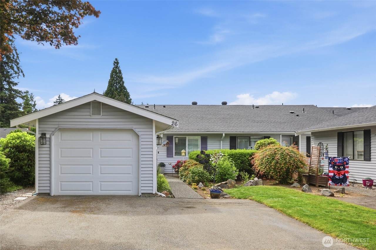 8405 55th Avenue - Photo 1