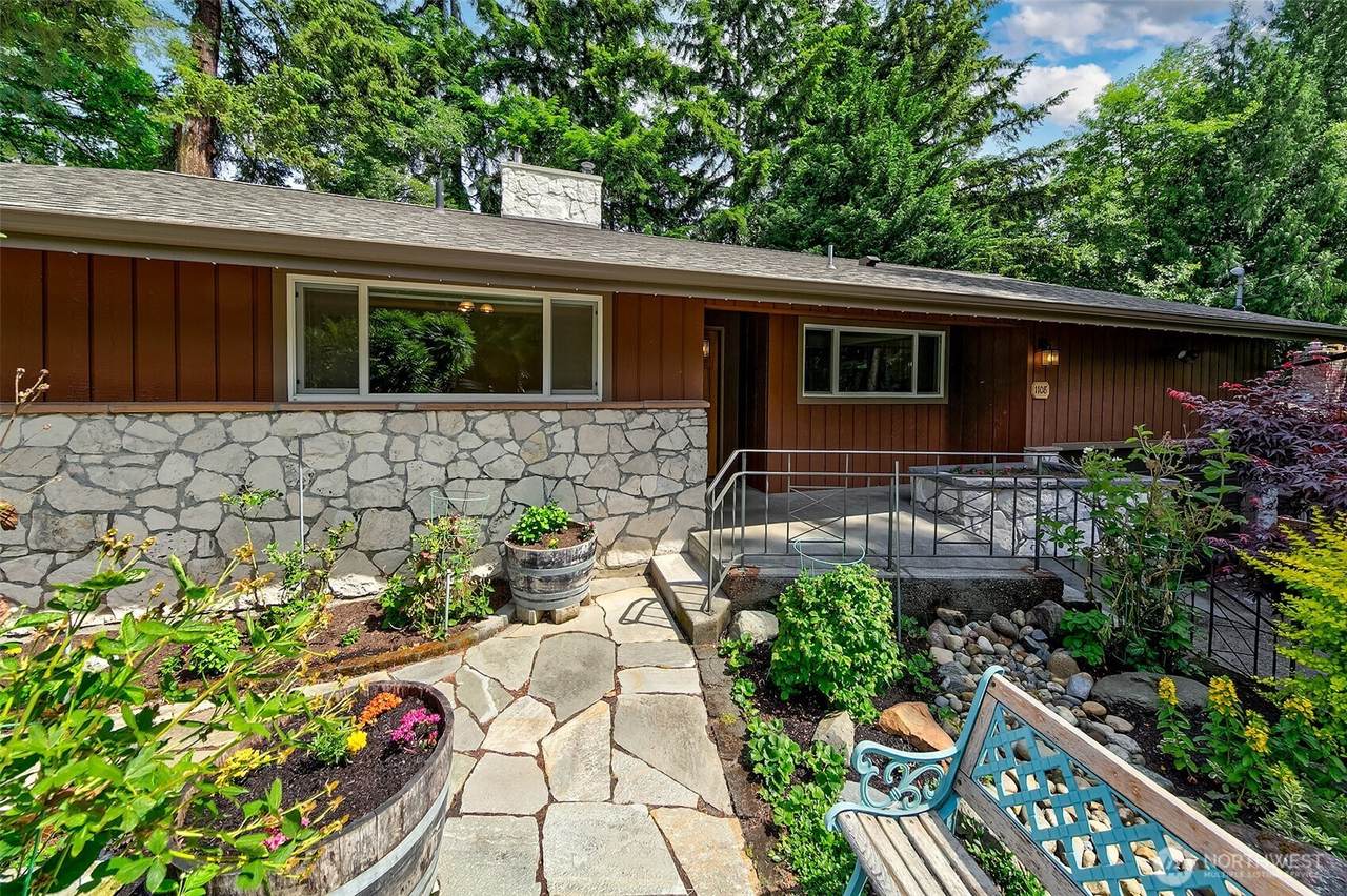1108 106th Street - Photo 1