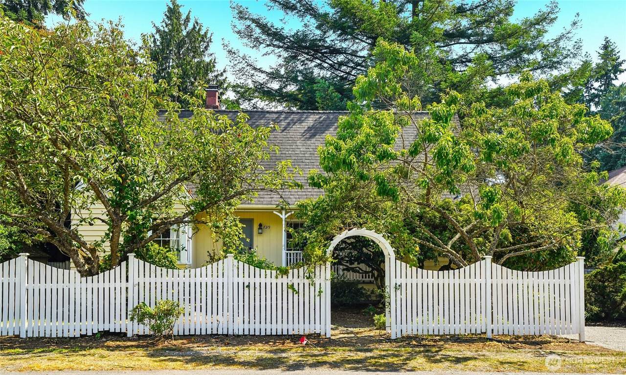739 165th Street - Photo 1