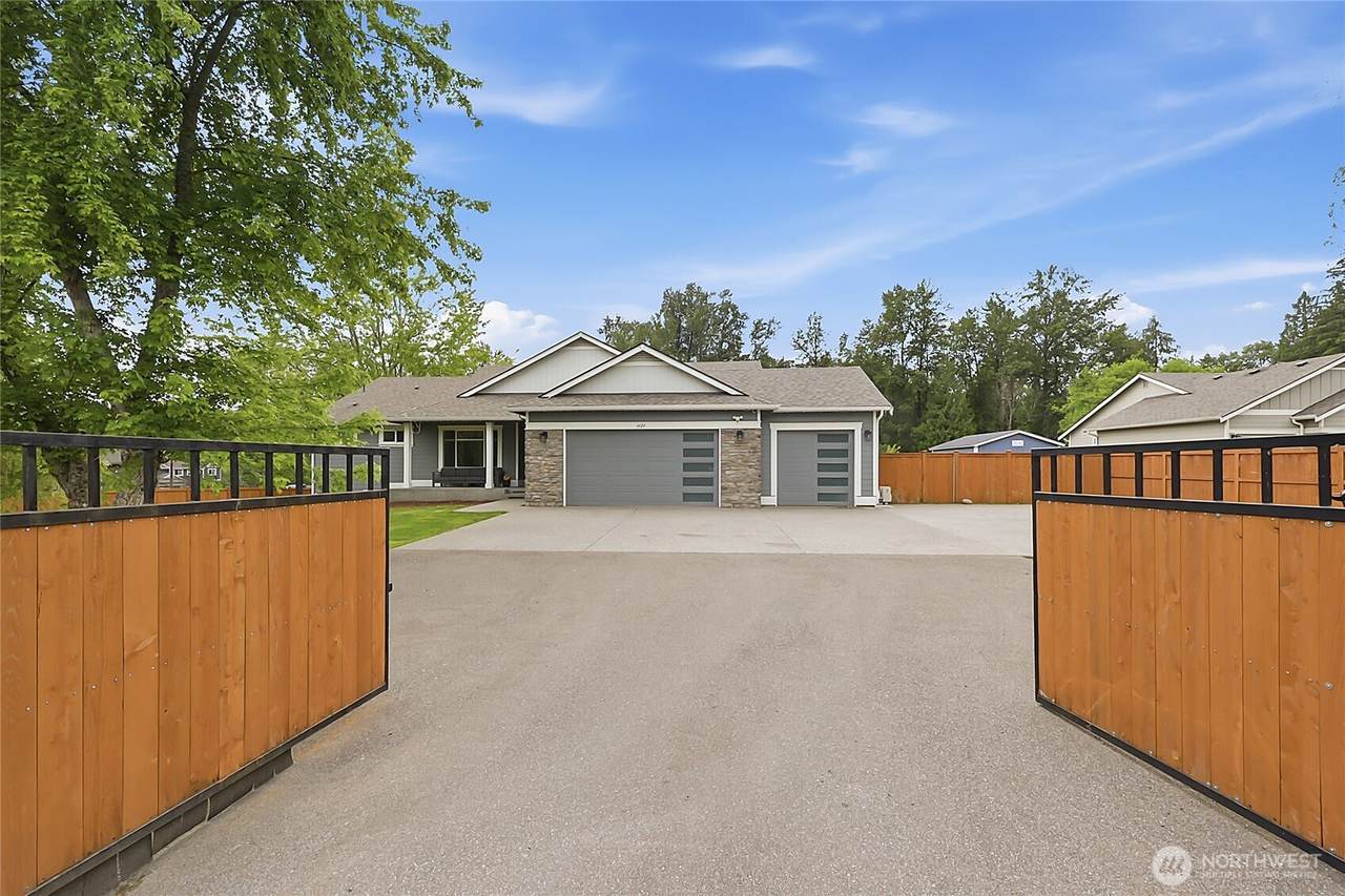 6624 123 Avenue - Photo 1