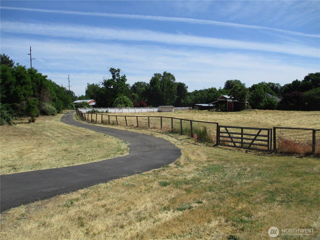 2499 Cottonwood Road - Photo 1