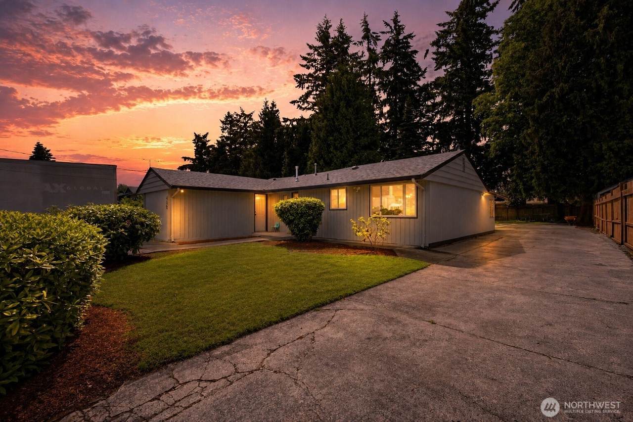 408 26th Street - Photo 1