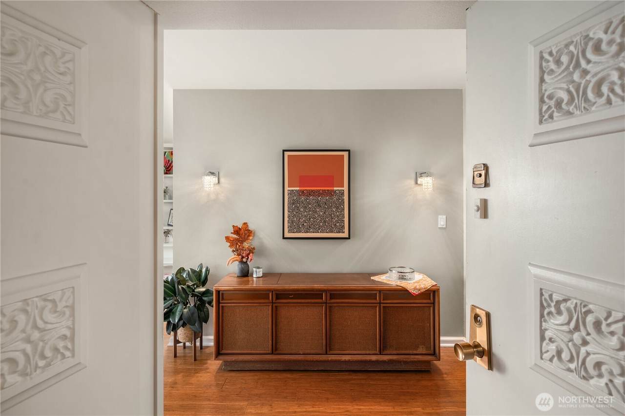 404 D Street - Photo 1
