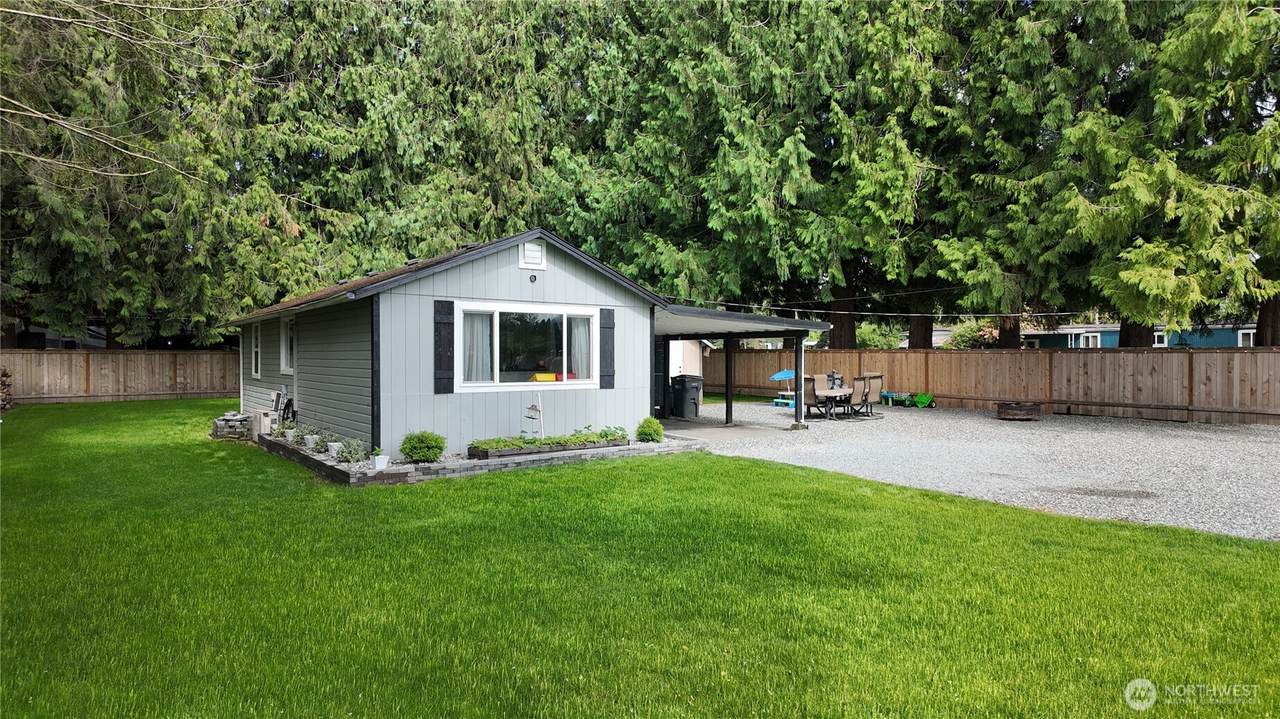 8892 Peavey Road - Photo 1