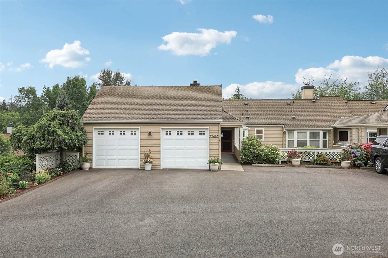 22410 42nd Terrace - Photo 1