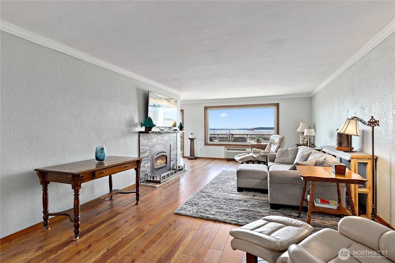 22222 Dock Avenue - Photo 1