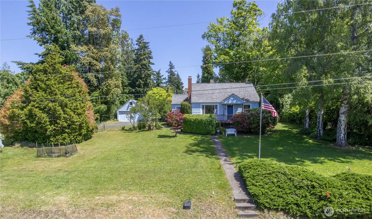 209 Tracy Avenue - Photo 1