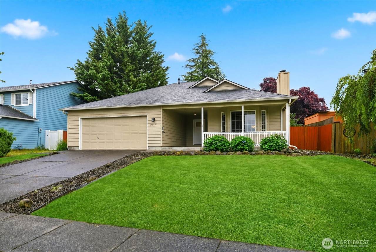 15807 Noble Street - Photo 1