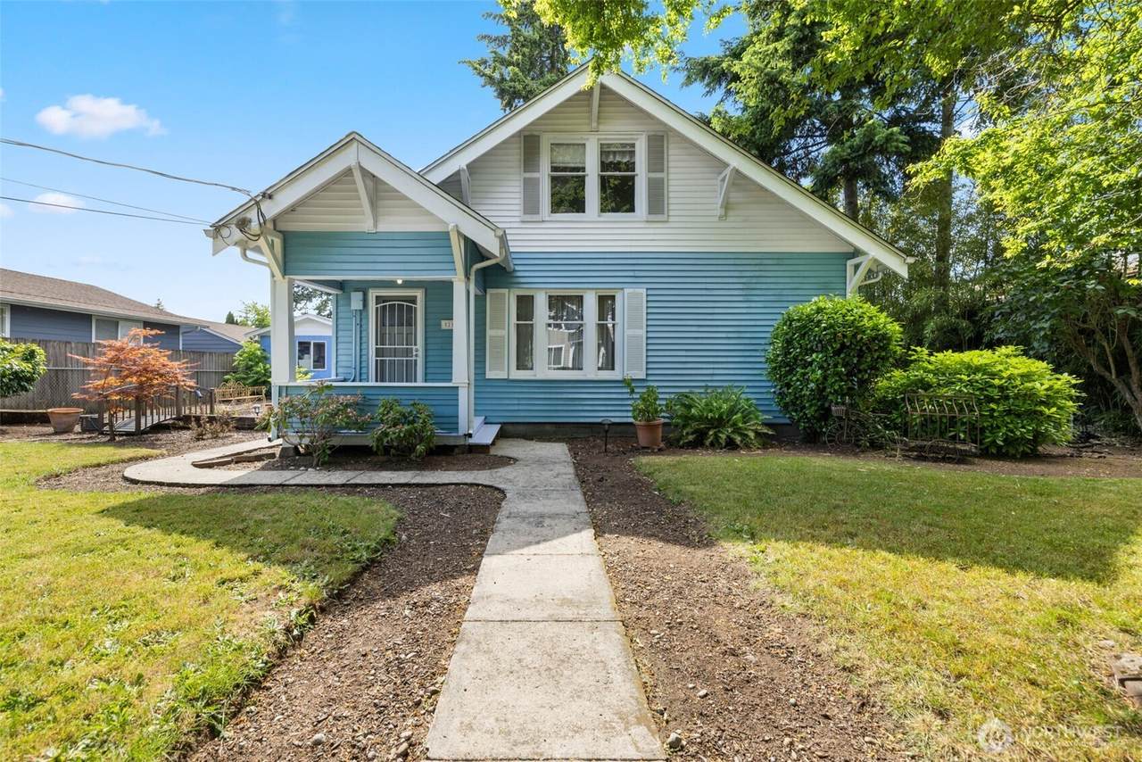 5210 Steele Street - Photo 1