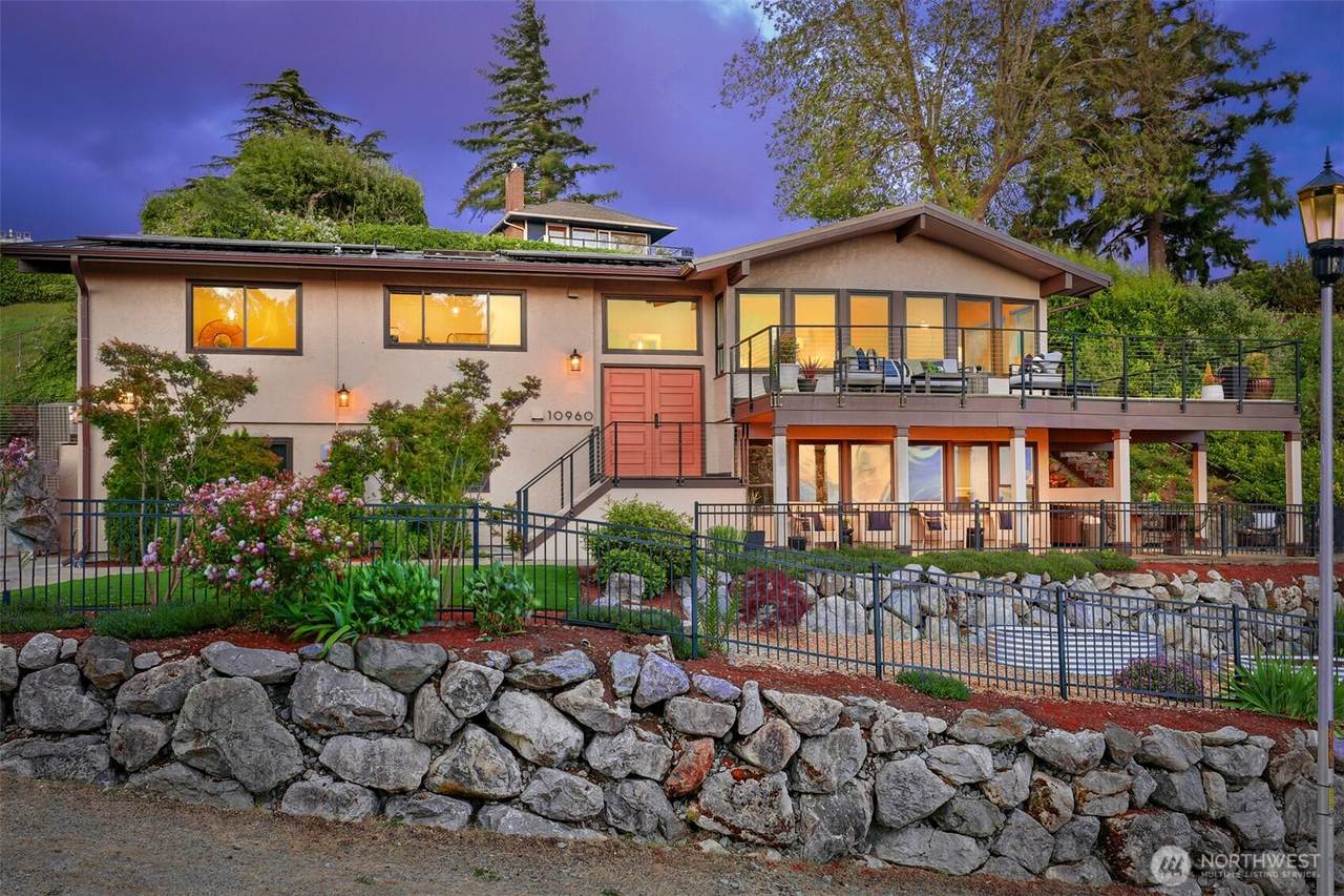 10960 39th Avenue - Photo 1