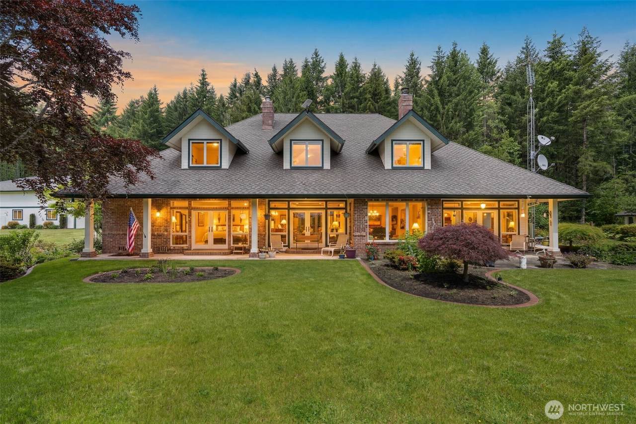 175 Oak Point Drive - Photo 1
