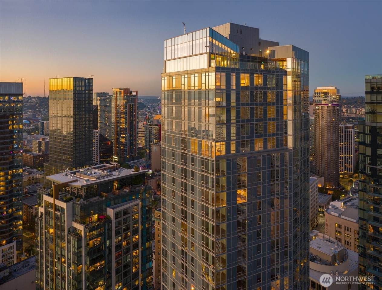 121 Stewart Street - Photo 1