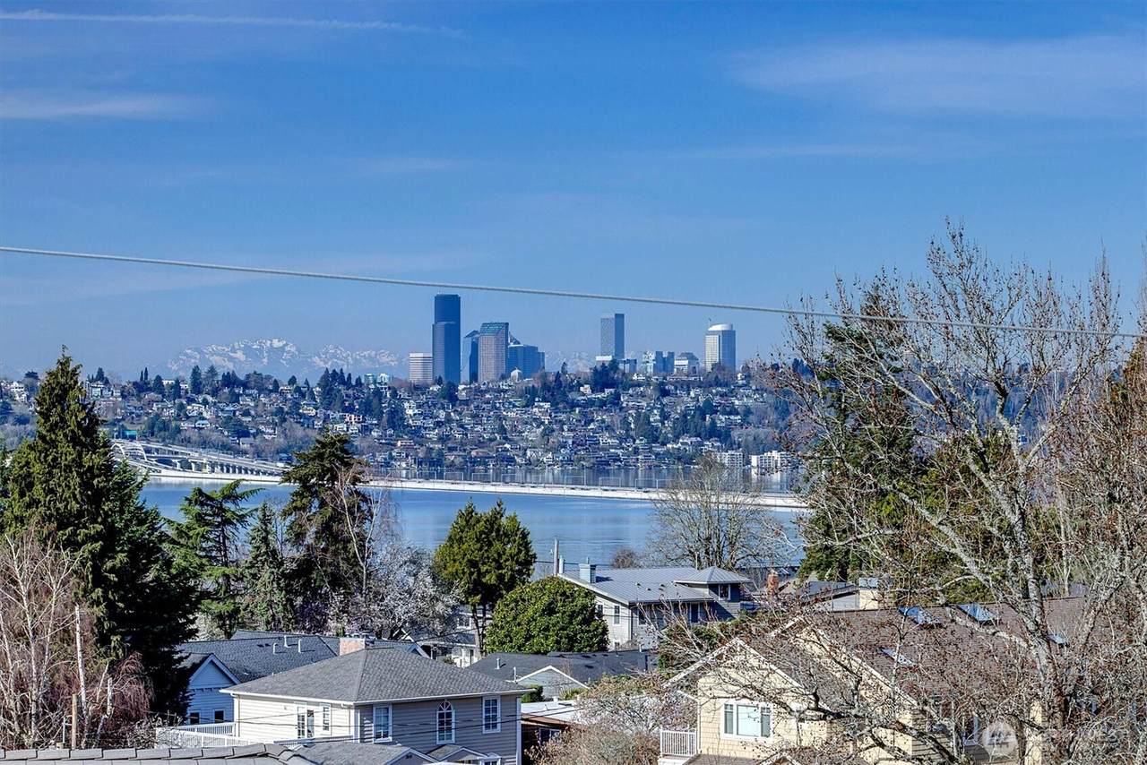 3036 67th Avenue - Photo 1