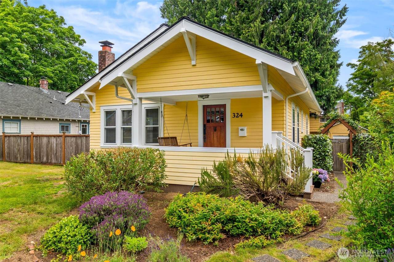 324 18th Avenue - Photo 1
