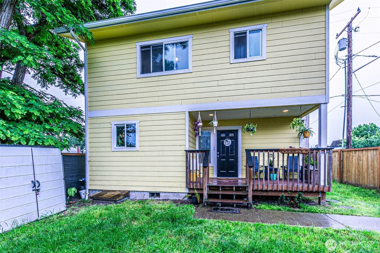 106 2nd Street - Photo 1