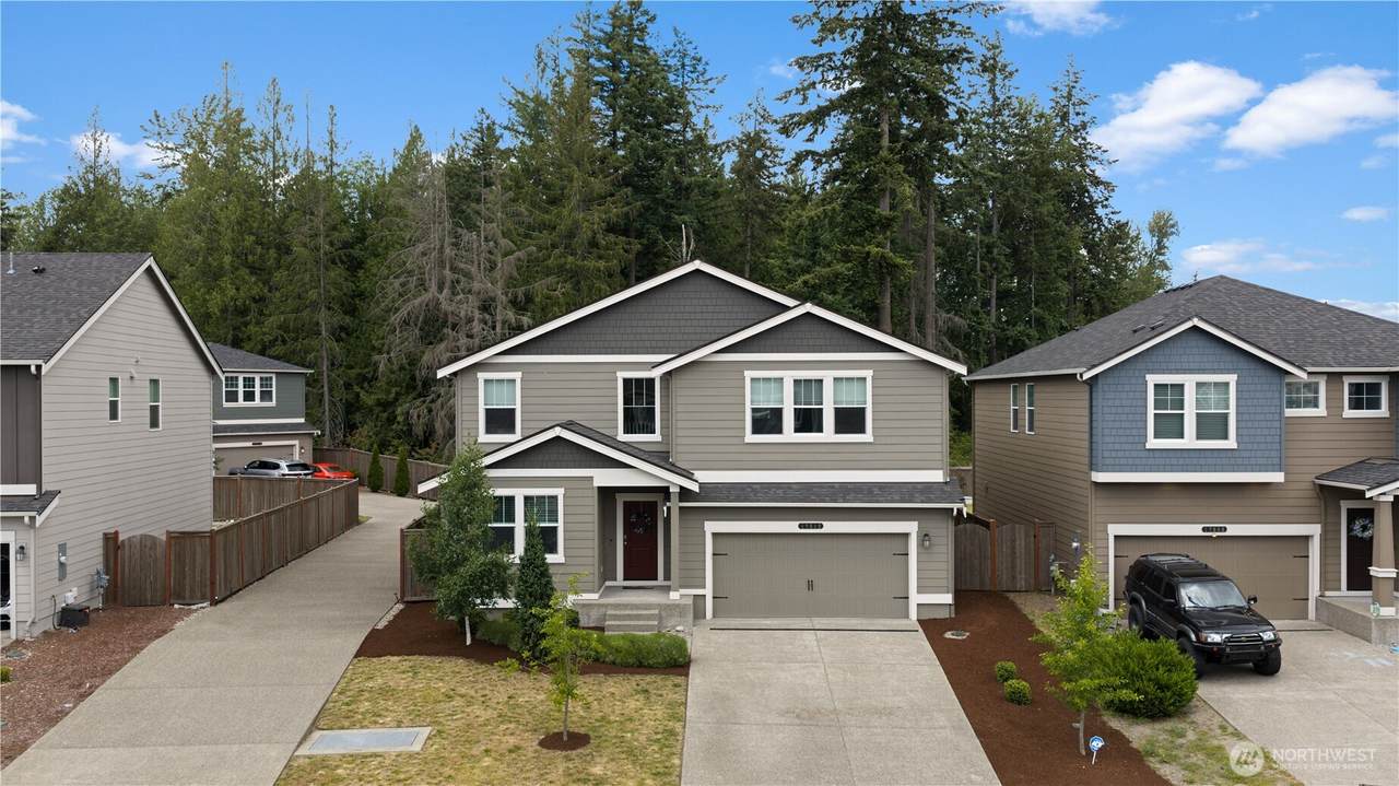 17512 Crossing Drive - Photo 1